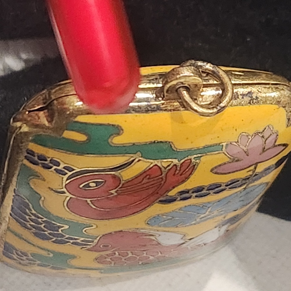Vintage Cloisonne Locket‎ Pendant Mandarin Duck Lotus  Yellow Gold Tone - Picture 10 of 13